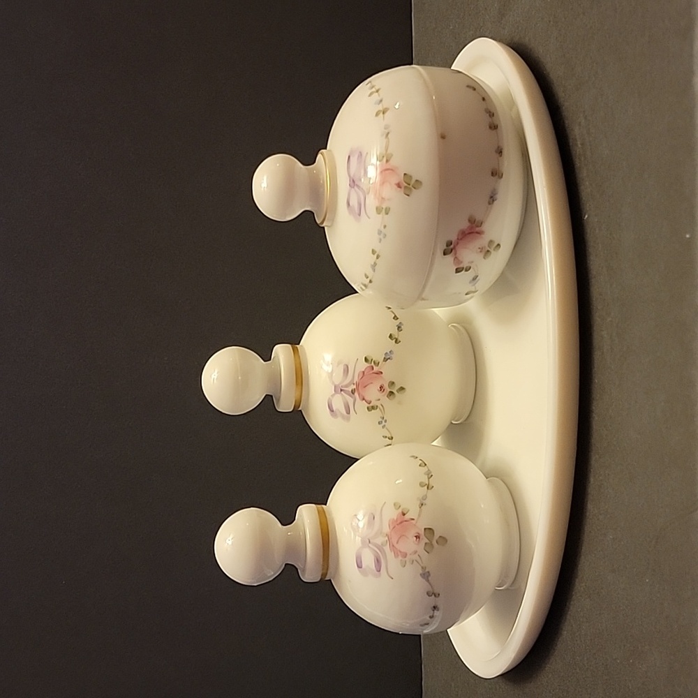 Westmoreland Milk Glass Ribbons and Bows 4 Piece Dresser Set Absolutely Gorgeous